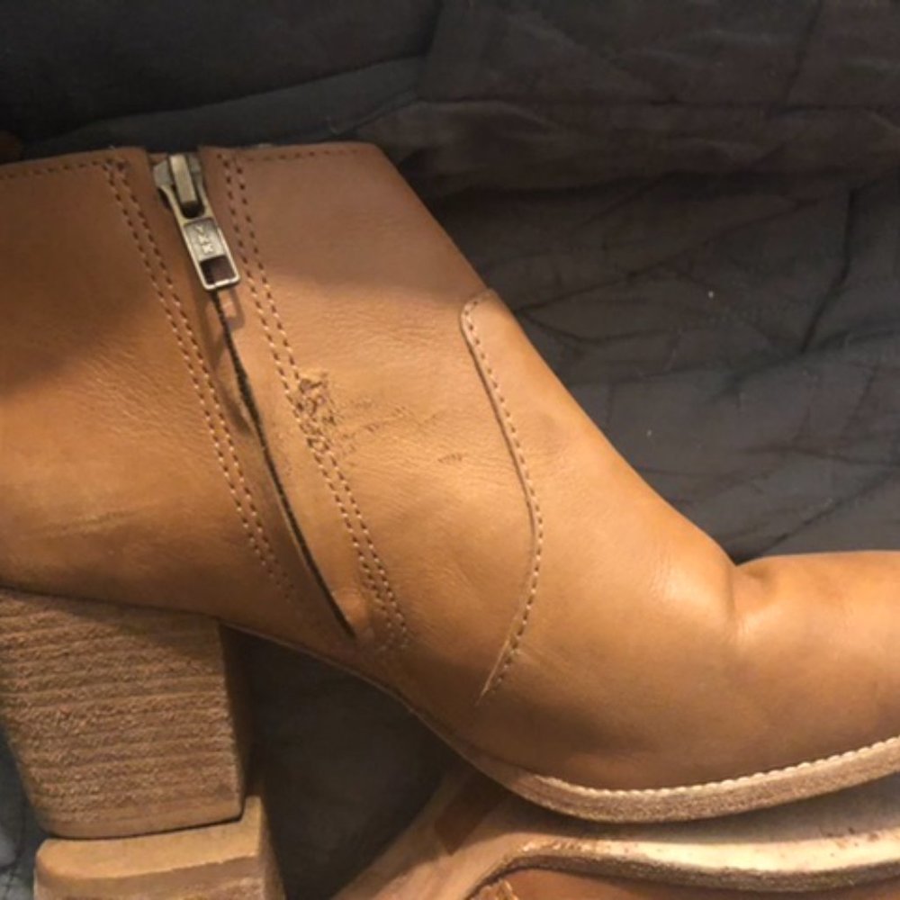 Madewell Block Heel Boot - image 5